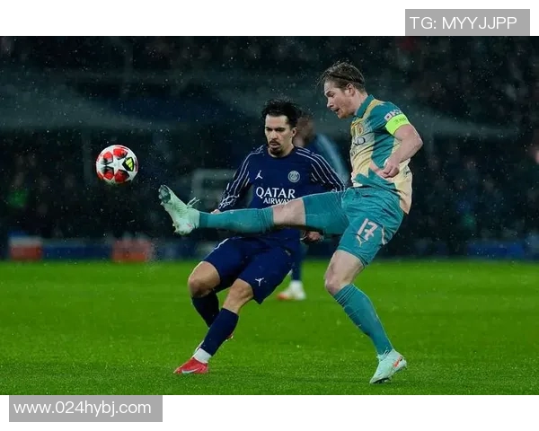 足球明星空中飞行精彩瞬间集锦与图片分享